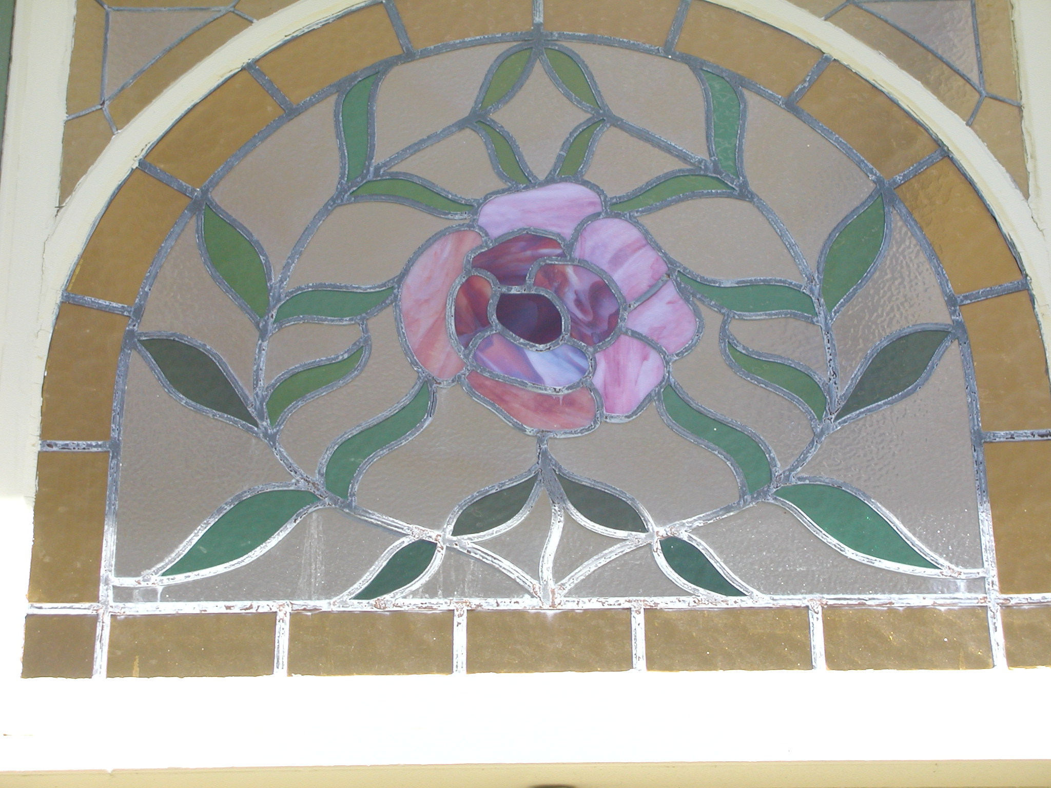 Troldhaugen rose window