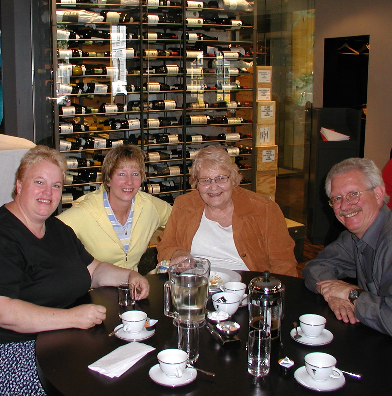 Oslo restaurant-Kjos Gonzalez, Carlon, Hoff