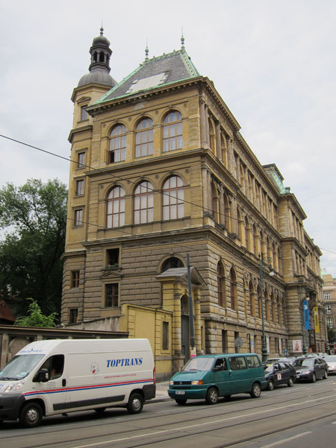 PragueBldgs0181