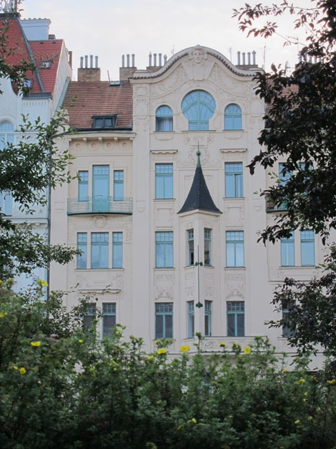 PragueBldgs0858