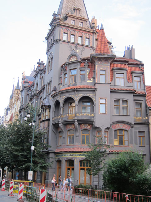 PragueBldgs0865